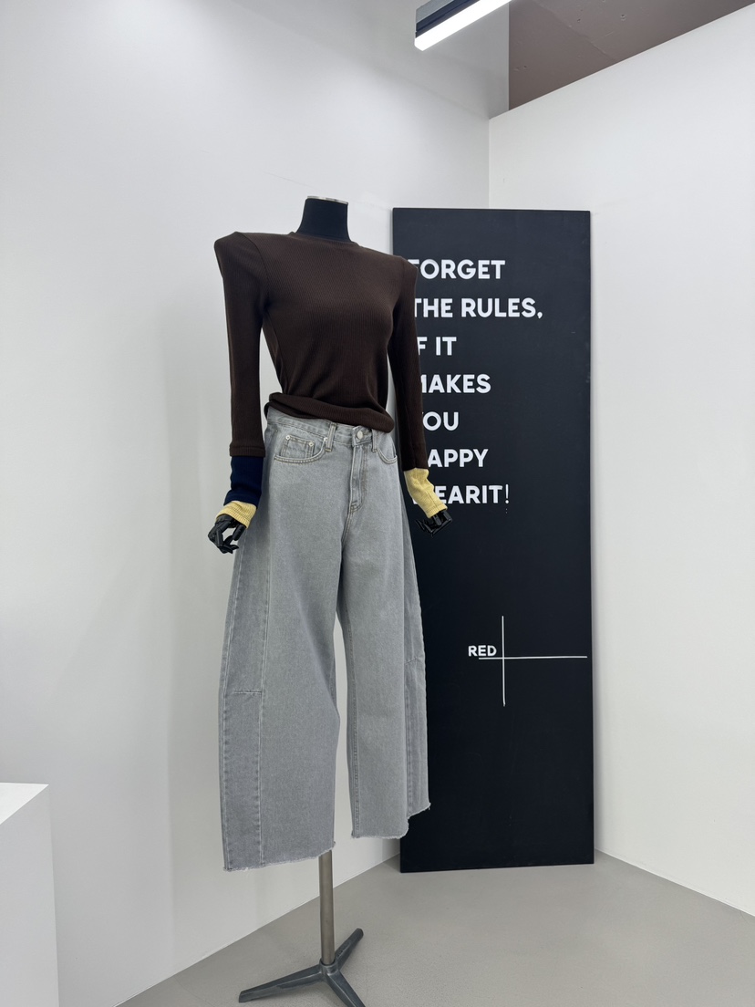 RED-A韓國代購女士新款推薦時尚人氣休閑職業熱賣長袖T恤RED-A長袖T恤