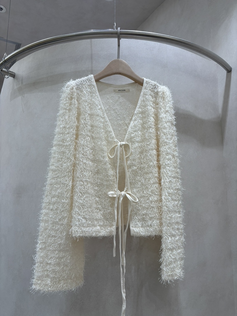 WHO IS SHE東大門實拍女裝新品時尚職業推薦26春夏毛衣開衫WHO IS SHE毛衣圖色1