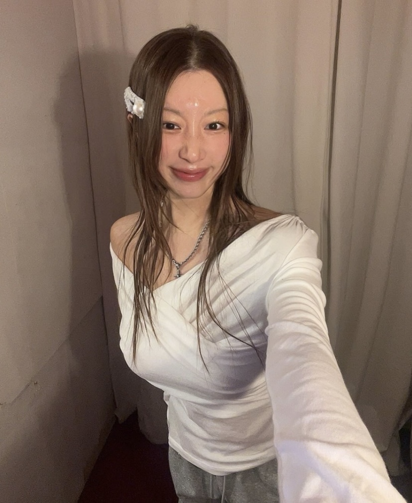 ARSERA東大門直郵女裝新品推薦26春夏人氣時尚長袖T恤披肩ARSERA長袖T恤