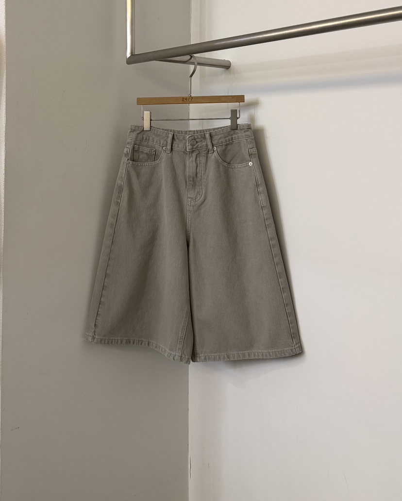 TWENTY FOUR SEVEN24-7東大門實拍女裝新款人氣熱賣短褲TEWNTY FOUR SEVEN24-7短褲圖色1
