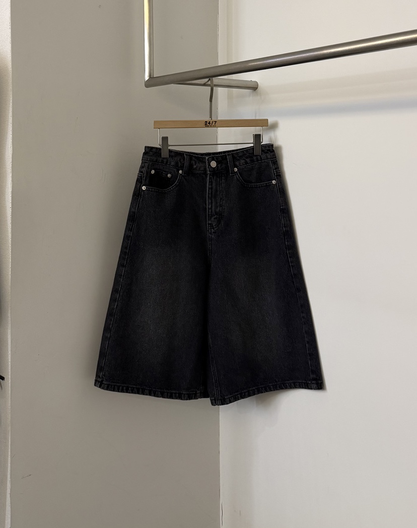 TWENTY FOUR SEVEN24-7東大門實拍女裝新款人氣熱賣短褲TEWNTY FOUR SEVEN24-7短褲圖色3