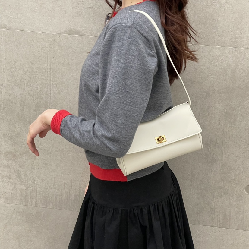 J PLACE韓國代購女士新品休閑時尚人氣推薦熱賣單肩斜跨包J PLACE單肩/斜跨包