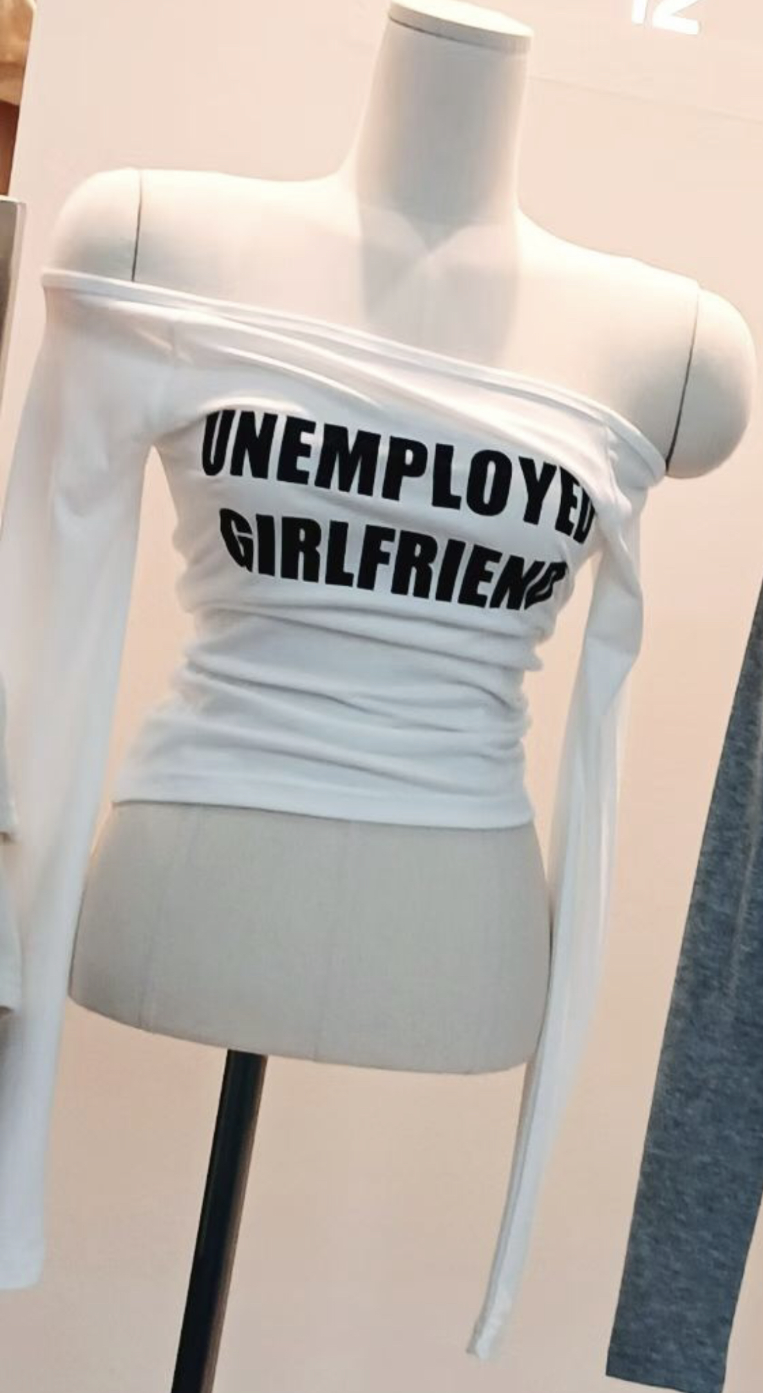 BUTTON 12韓國直郵女士新品熱賣職業休閑人氣26春夏長袖T恤BUTTON 12長袖T恤圖色1