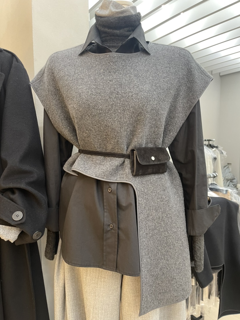 PLUS HONG-P東大門實拍女裝新款推薦職業熱賣休閑吊帶背心LORA FAMILY/PLUS HONG吊帶/背心