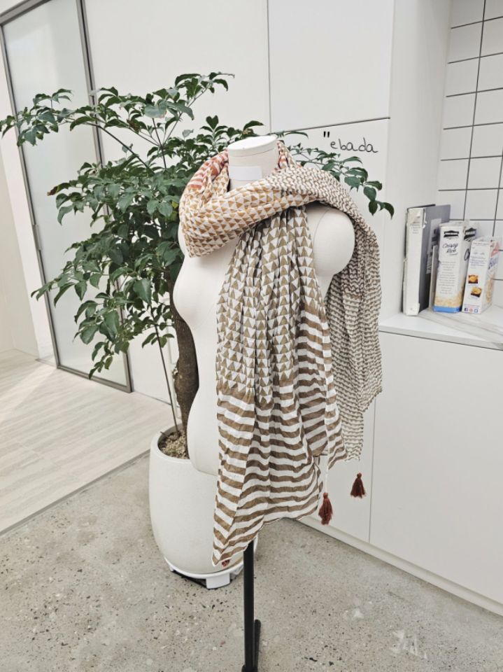 EBADA東大門直郵女士新款休閑熱賣時尚真品推薦職業圍巾披肩EBADA圍巾/披肩