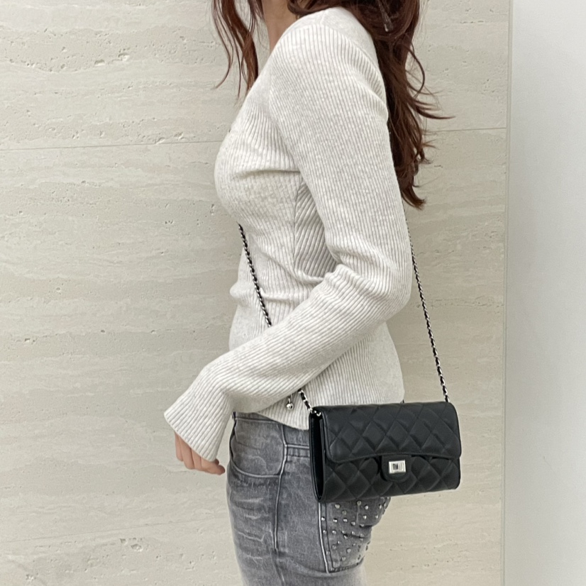 J PLACE東大門實拍女裝新款推薦時尚熱賣單肩斜跨包絎縫絨J PLACE單肩/斜跨包