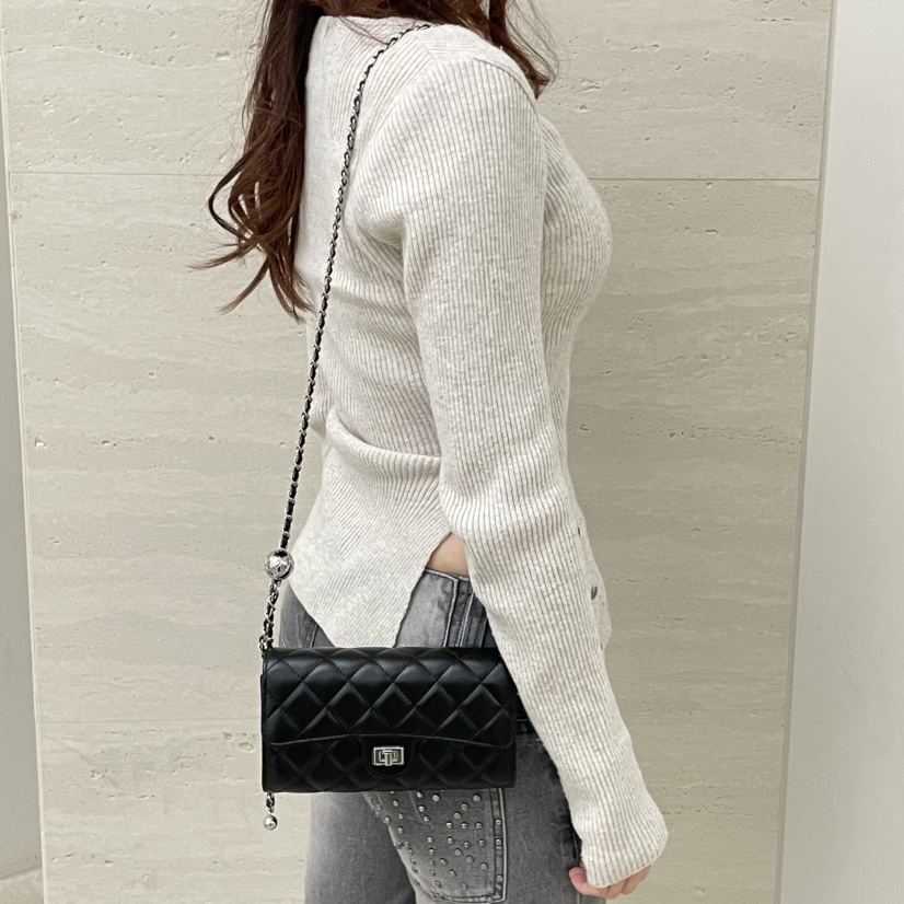 J PLACE東大門實拍女裝新款推薦時尚熱賣單肩斜跨包絎縫絨J PLACE單肩/斜跨包