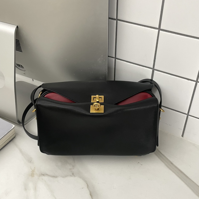 J PLACE東大門實拍女裝新款真品人氣時尚26春夏單肩斜跨包J PLACE單肩/斜跨包