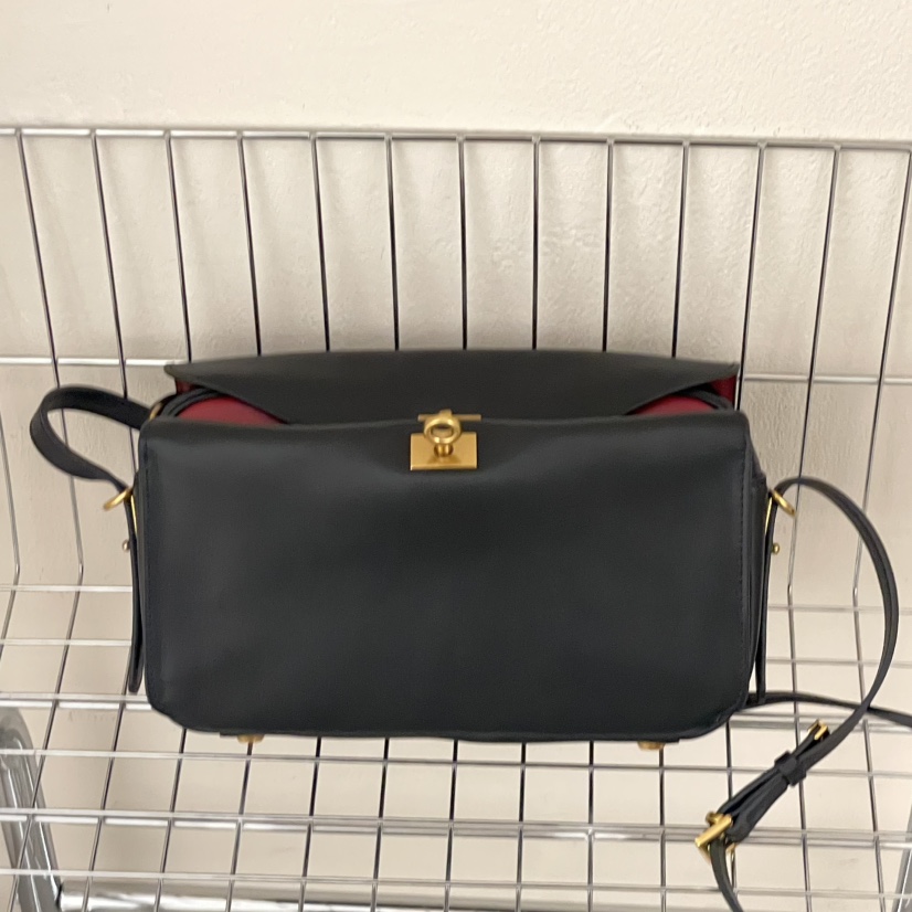 J PLACE東大門實拍女裝新款真品人氣時尚26春夏單肩斜跨包J PLACE單肩/斜跨包