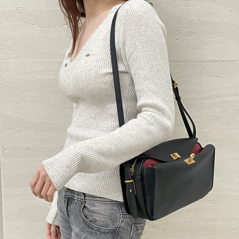 J PLACE東大門實拍女裝新款真品人氣時尚26春夏單肩斜跨包J PLACE單肩/斜跨包