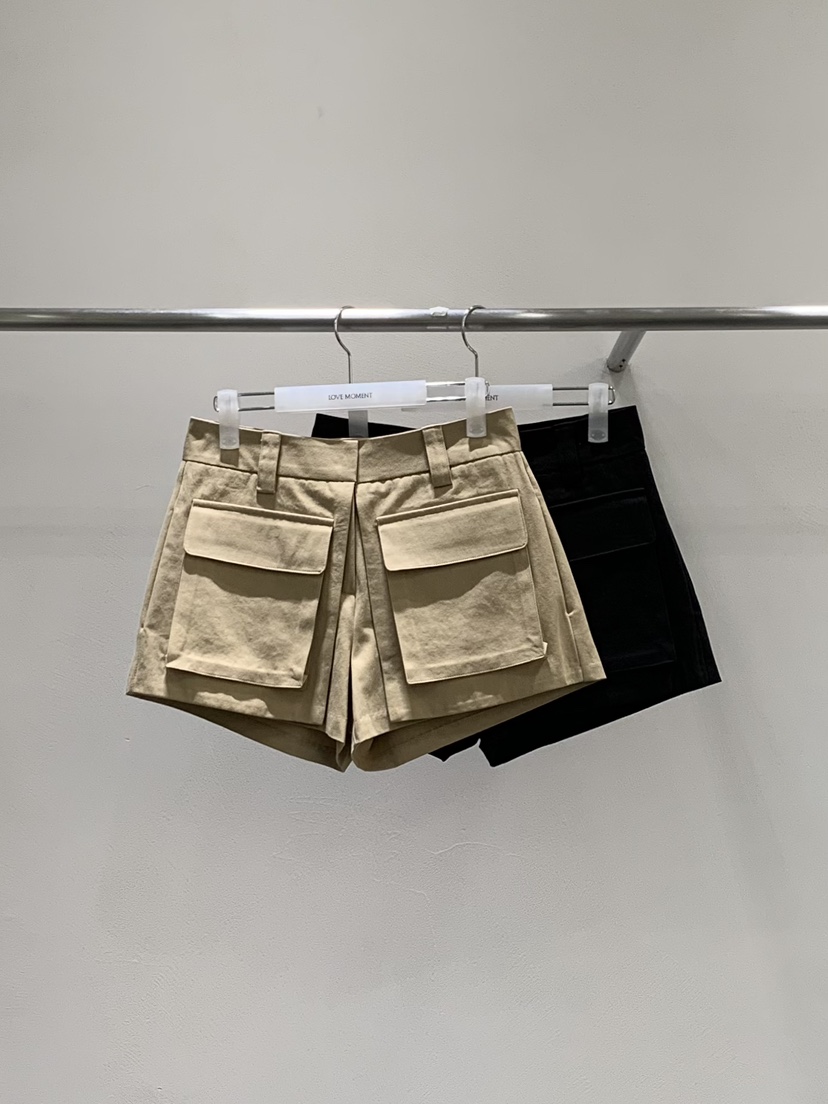 LOVE MOMENT韓國直郵女士新款職業熱賣人氣推薦短褲口袋LOVE MOMENT短褲