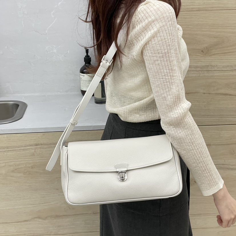 J PLACE韓國代購女裝新款人氣時尚休閑職業真品單肩斜跨包J PLACE單肩/斜跨包