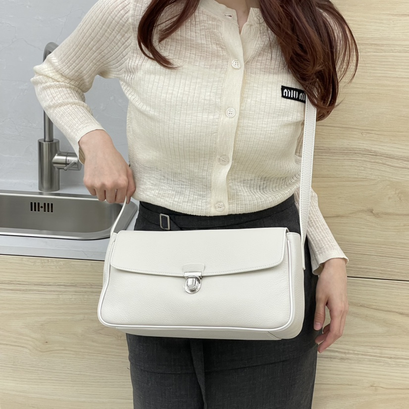 J PLACE韓國代購女裝新款人氣時尚休閑職業真品單肩斜跨包J PLACE單肩/斜跨包