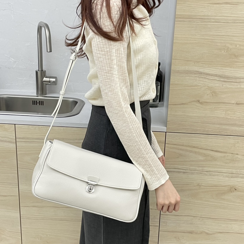 J PLACE韓國代購女裝新款人氣時尚休閑職業真品單肩斜跨包J PLACE單肩/斜跨包