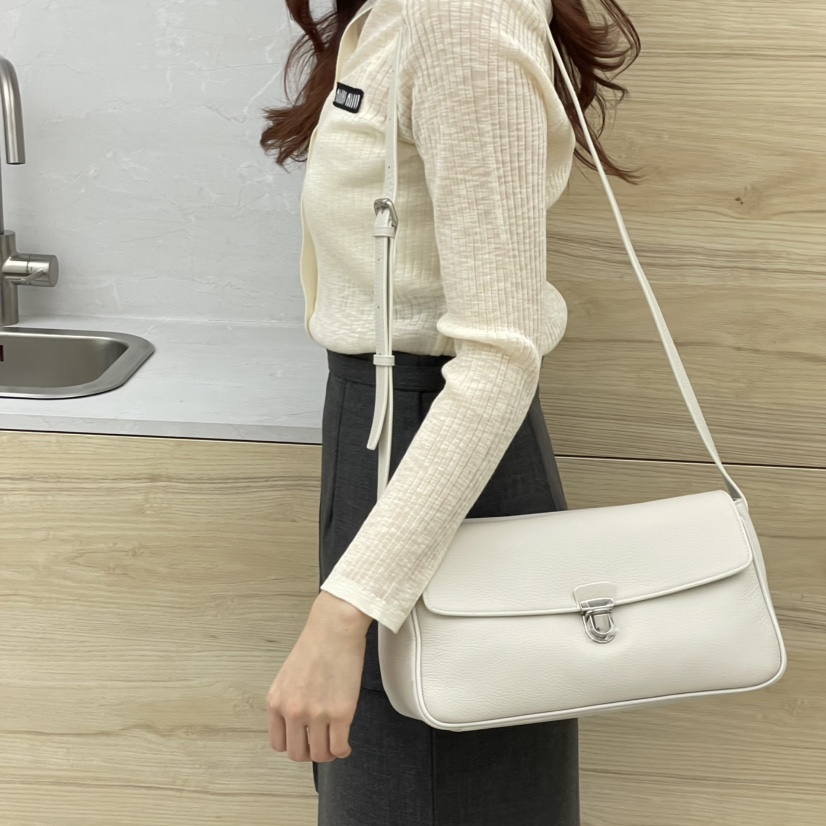 J PLACE韓國代購女裝新款人氣時尚休閑職業真品單肩斜跨包J PLACE單肩/斜跨包