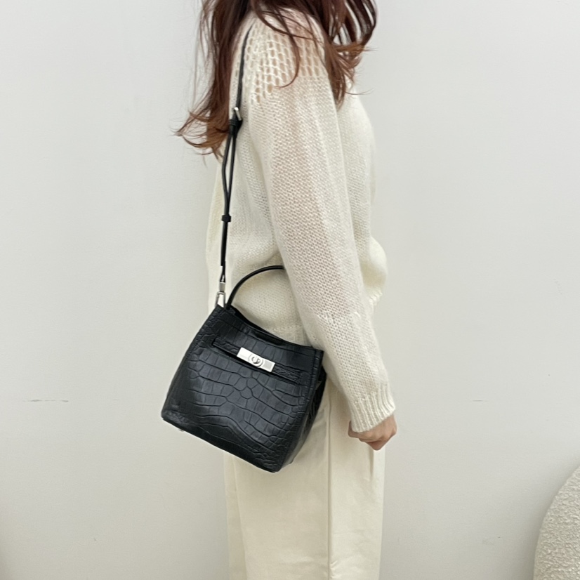 J PLACE東大門實拍女士新款職業人氣時尚推薦單肩斜跨包J PLACE單肩/斜跨包