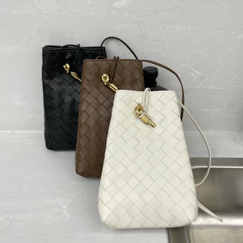 J PLACE東大門代購女裝新款26春夏人氣真品推薦單肩斜跨包J PLACE單肩/斜跨包