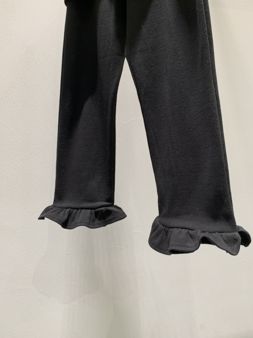 LOVE MOMENT韓國代購女士新款人氣熱賣裙褲荷葉邊緊身褲LOVE MOMENT裙褲