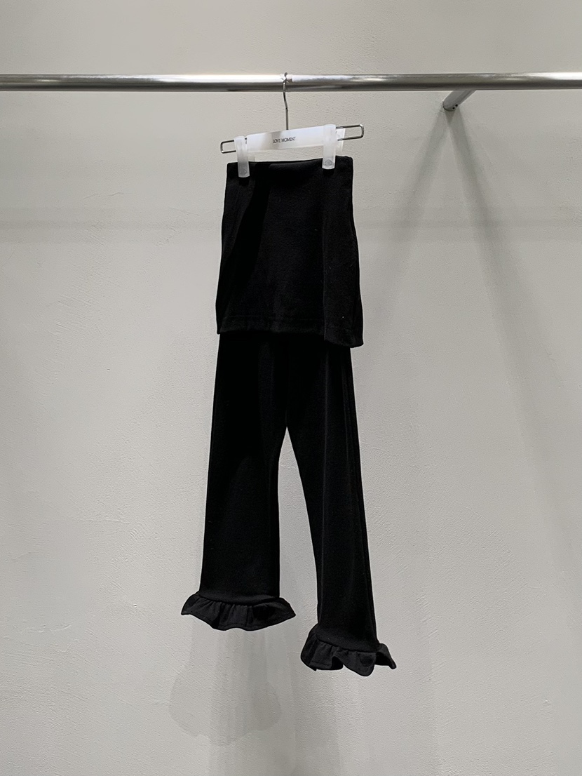 LOVE MOMENT韓國代購女士新款人氣熱賣裙褲荷葉邊緊身褲LOVE MOMENT裙褲