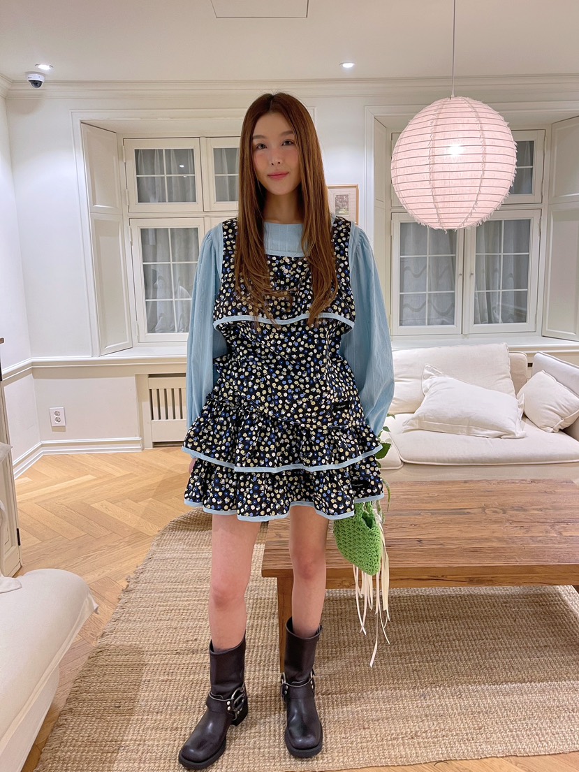 BOUTIQUE-L東大門直郵女裝新款熱賣時尚真品職業襯衫蕾絲衫BOUTIQUE-L襯衫/蕾絲衫