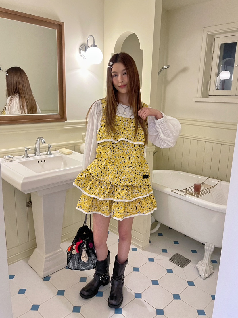 BOUTIQUE-L東大門直郵女裝新款熱賣時尚真品職業襯衫蕾絲衫BOUTIQUE-L襯衫/蕾絲衫