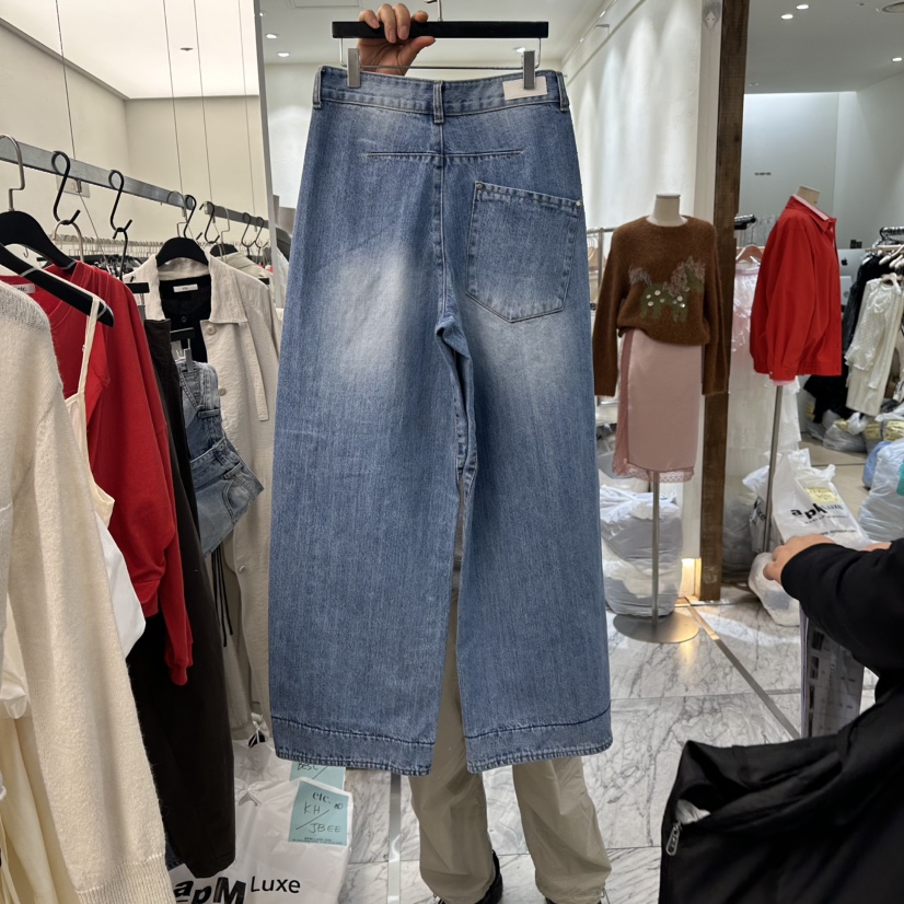 MOANA東大門代購女裝新品熱賣人氣真品26春夏職業牛仔褲褶裥MOANA牛仔褲