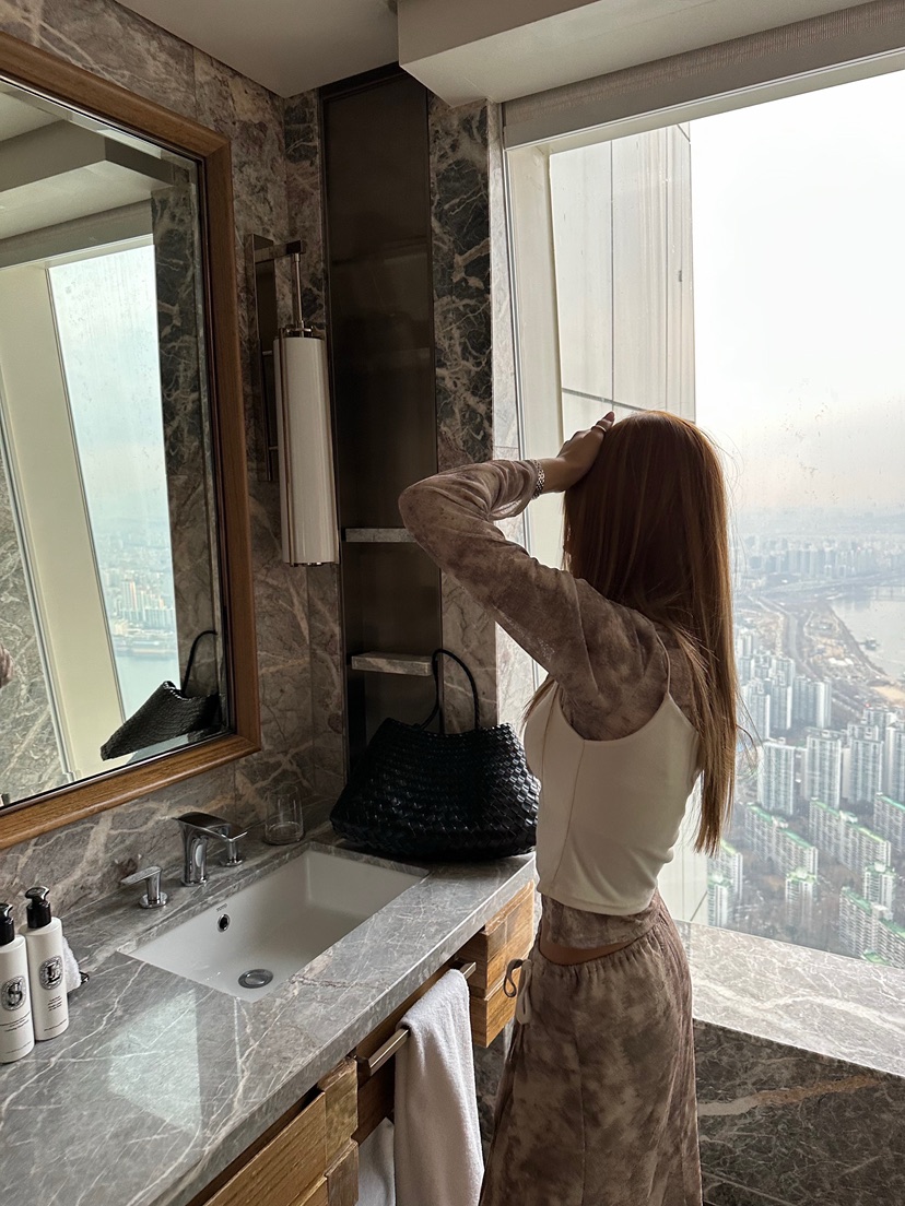 ZEROZERO東大門直郵女士新款時尚熱賣推薦人氣職業長袖T恤ZEROZERO長袖T恤