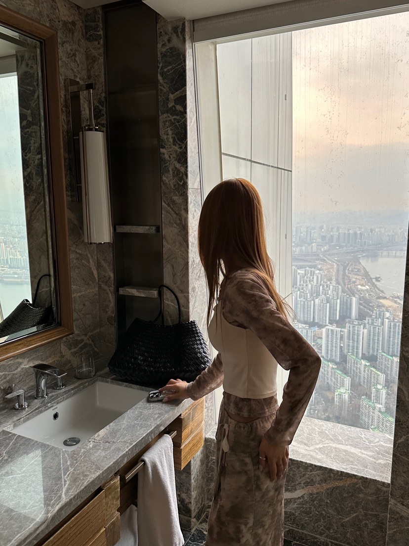 ZEROZERO東大門直郵女士新款時尚熱賣推薦人氣職業長袖T恤ZEROZERO長袖T恤