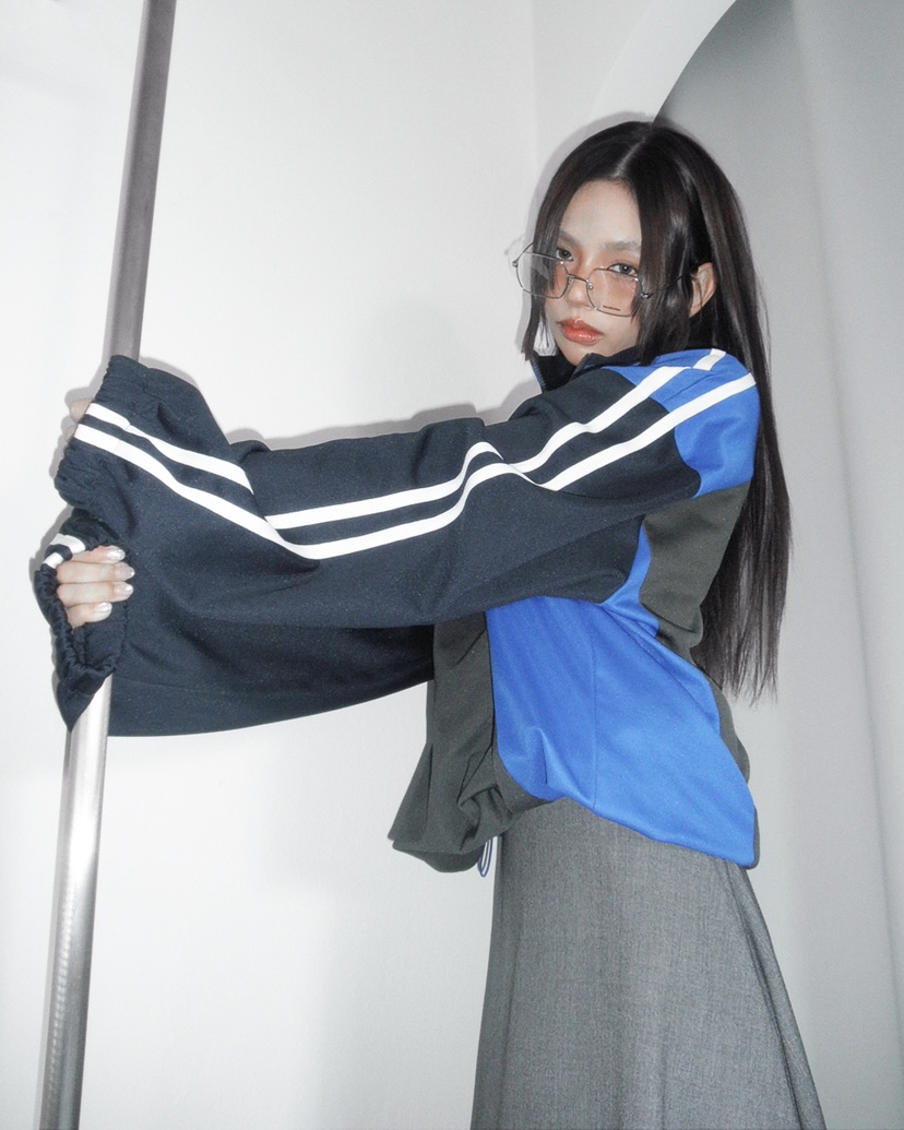 LIVE AID-P東大門實拍女裝新品職業推薦時尚人氣衛衣拉鏈LIVE AID-P衛衣