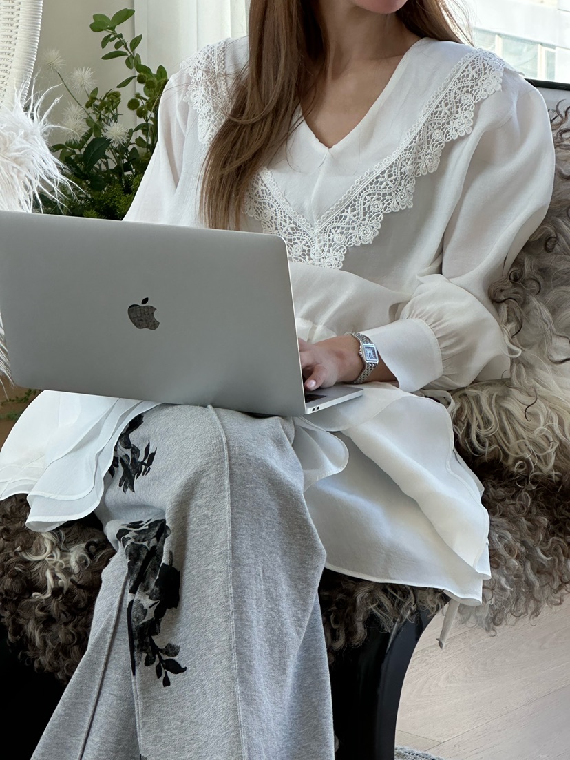 ZEROZERO韓國直郵女裝新款職業推薦休閑時尚連衣裙荷葉邊V領ZEROZERO連衣裙