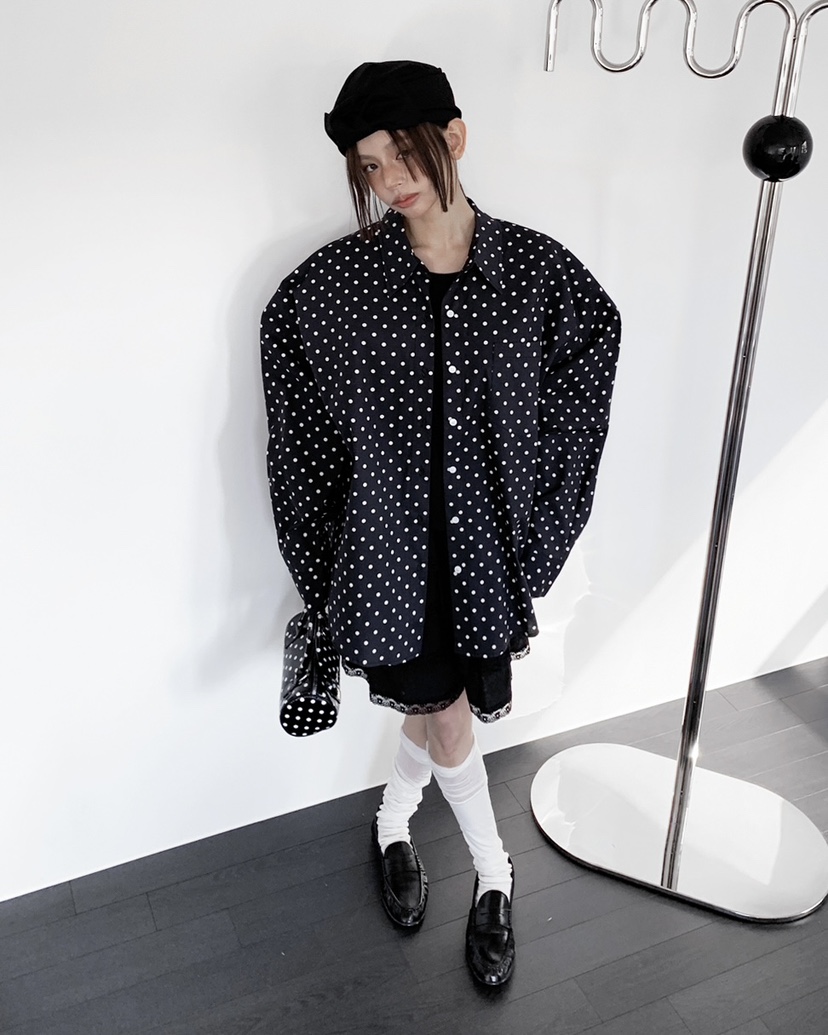 LIVE AID-P韓國直郵女裝新款26春夏真品襯衫蕾絲衫圓領LIVE AID-P襯衫/蕾絲衫