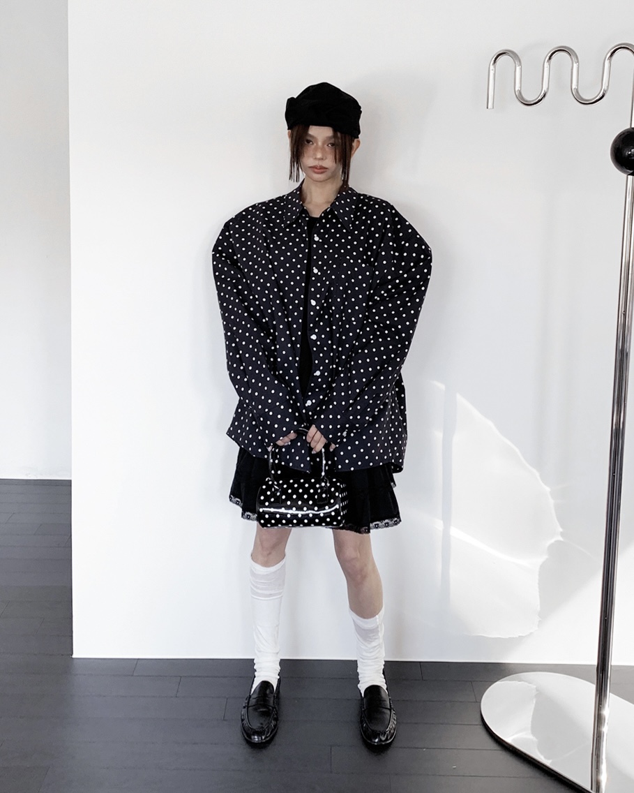 LIVE AID-P韓國直郵女裝新款26春夏真品襯衫蕾絲衫圓領LIVE AID-P襯衫/蕾絲衫