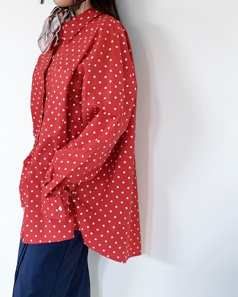 LIVE AID-P韓國直郵女裝新款26春夏真品襯衫蕾絲衫圓領LIVE AID-P襯衫/蕾絲衫