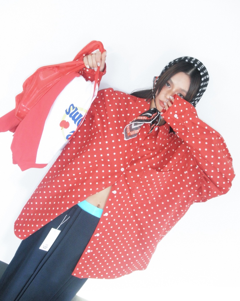 LIVE AID-P韓國直郵女裝新款26春夏真品襯衫蕾絲衫圓領LIVE AID-P襯衫/蕾絲衫