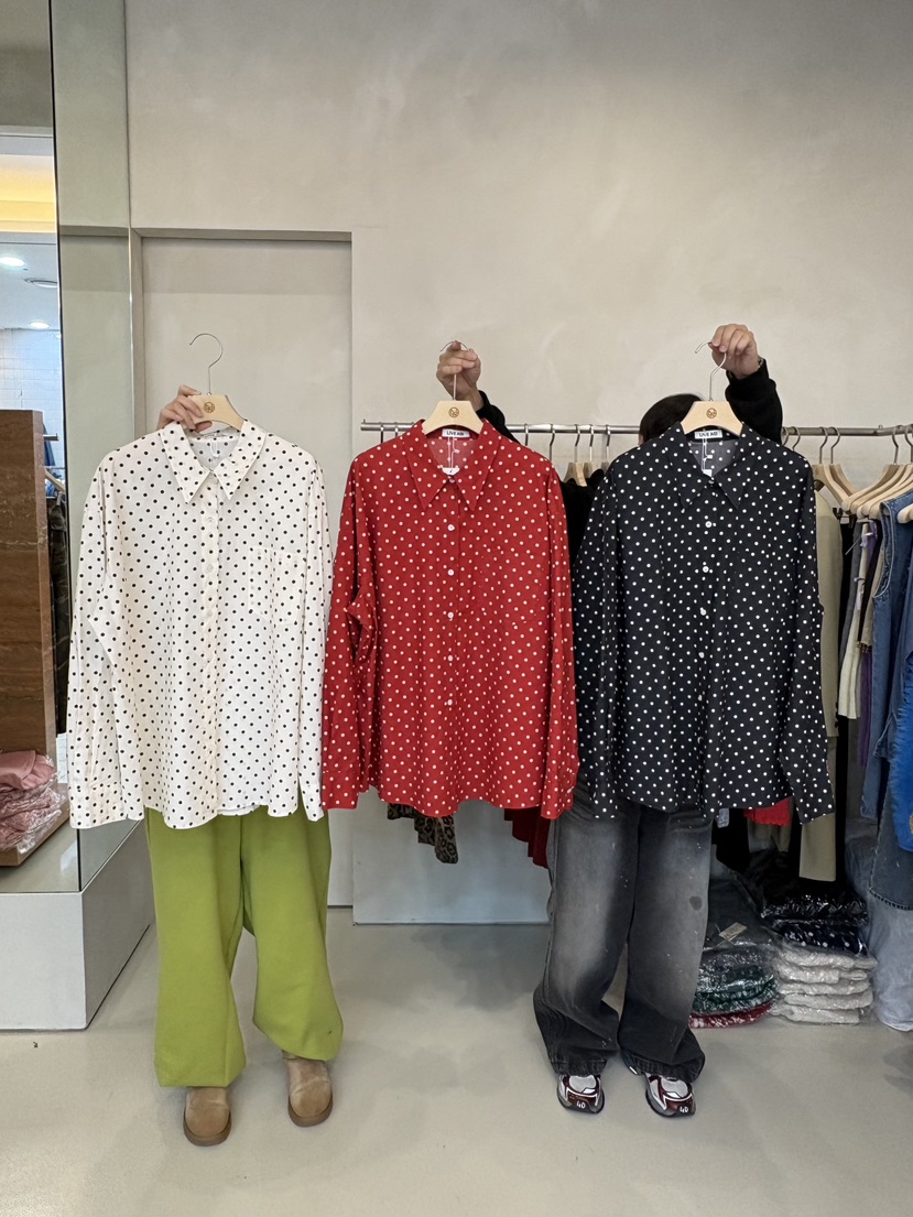 LIVE AID-P韓國直郵女裝新款26春夏真品襯衫蕾絲衫圓領LIVE AID-P襯衫/蕾絲衫