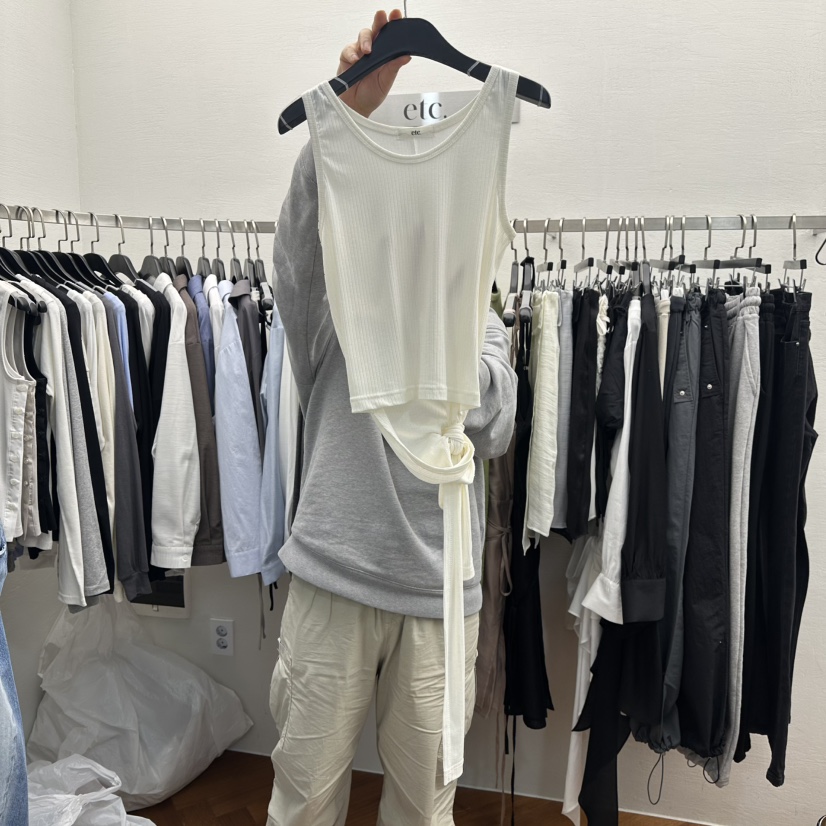 MOANA東大門直郵女士新款熱賣推薦人氣真品職業時尚吊帶背心MOANA吊帶/背心圖色1