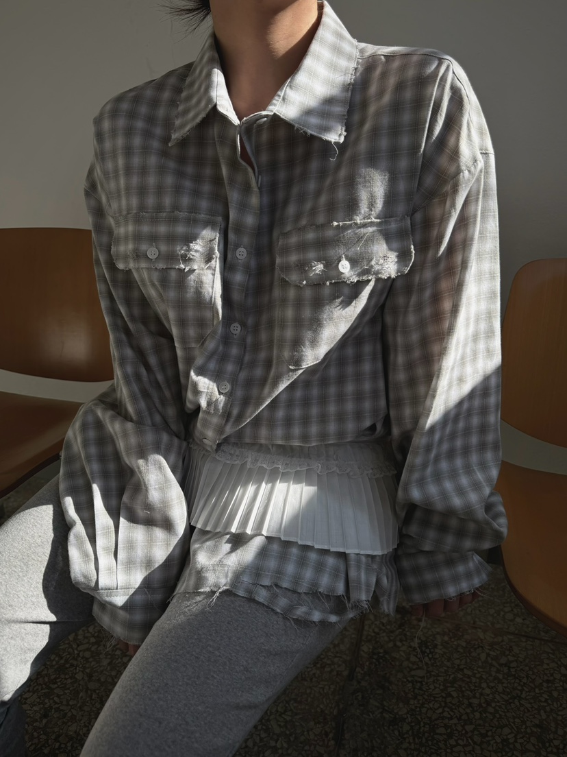 AWESOMESAUCE東大門實拍女裝新款職業真品熱賣襯衫蕾絲衫AWESOME SAUCE襯衫/蕾絲衫