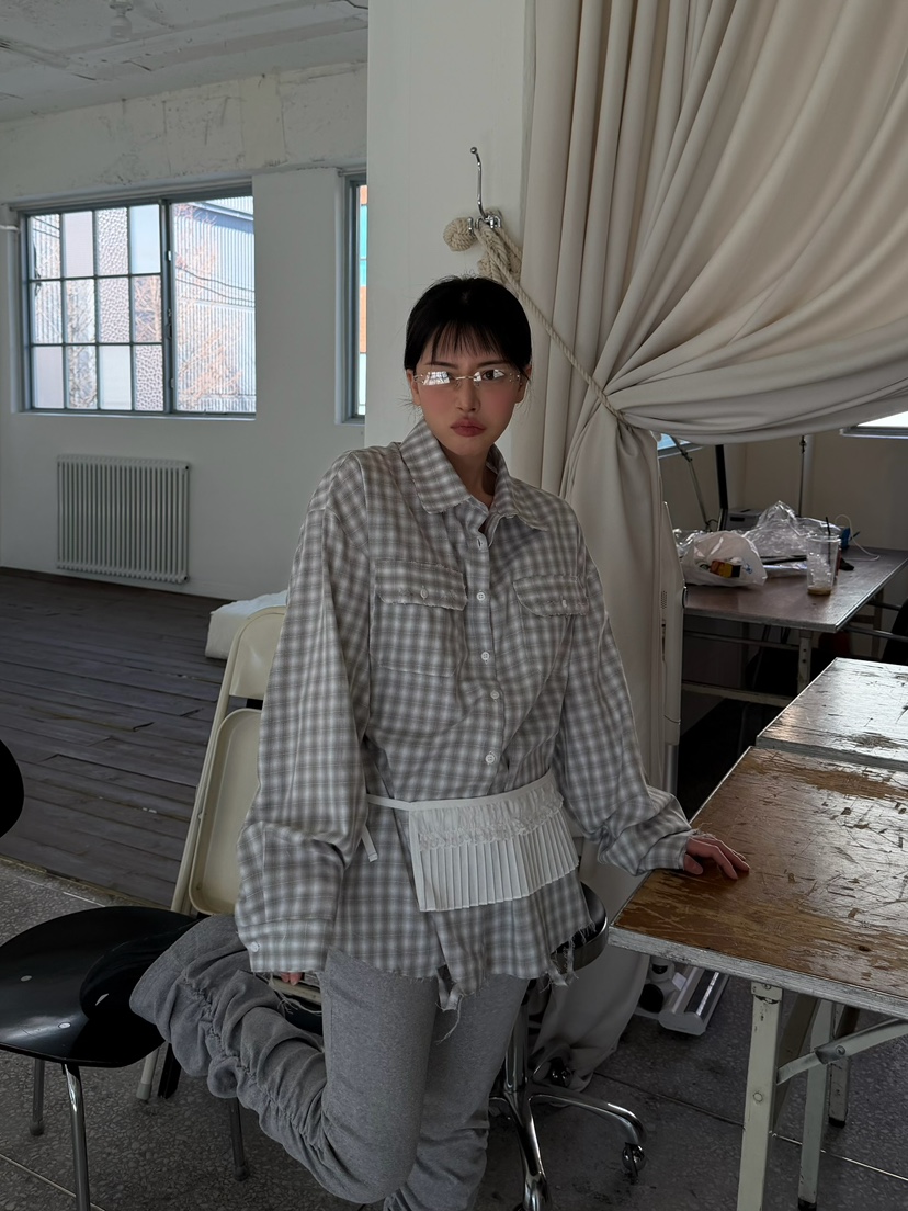 AWESOMESAUCE東大門實拍女裝新款職業真品熱賣襯衫蕾絲衫AWESOME SAUCE襯衫/蕾絲衫