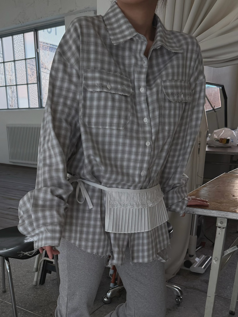 AWESOMESAUCE東大門實拍女裝新款職業真品熱賣襯衫蕾絲衫AWESOME SAUCE襯衫/蕾絲衫