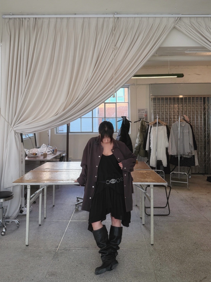 AWESOMESAUCE韓國直郵女裝新品真品時尚推薦職業長款風衣AWESOME SAUCE長款風衣