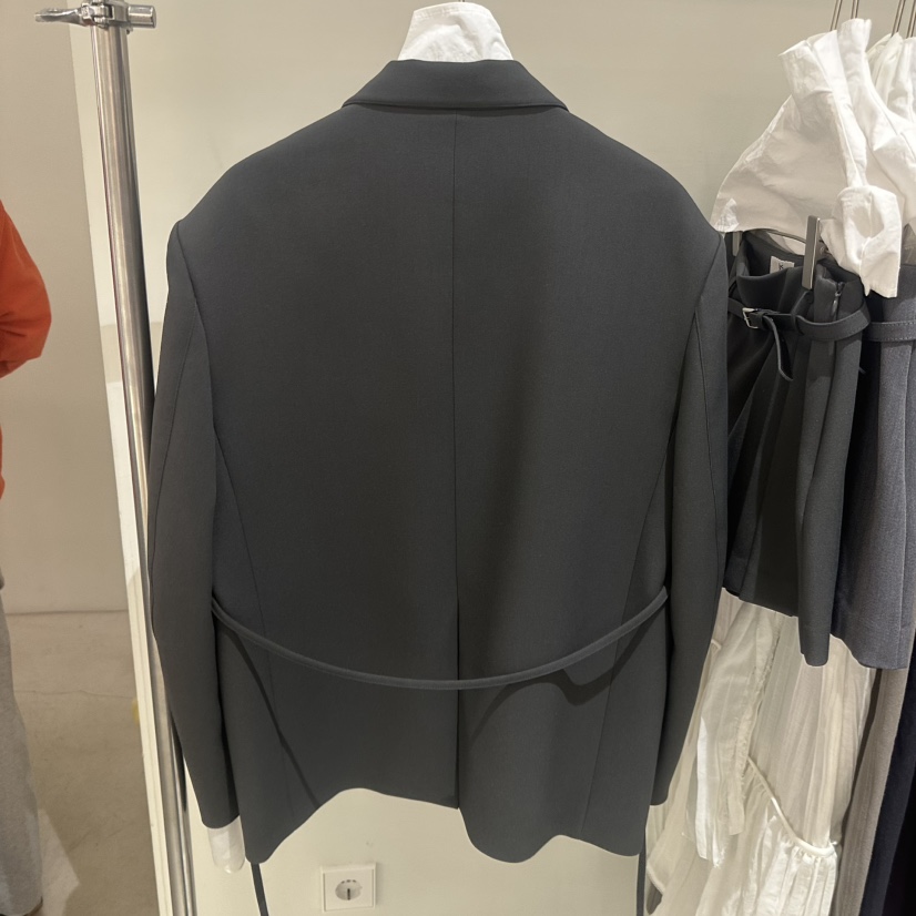 LOVE YOU SO MUCH/MORE THAN YESTERDAY東大門實拍女裝新品職業夾克含腰繩LYSM/MORE THAN YESTERDAY夾克