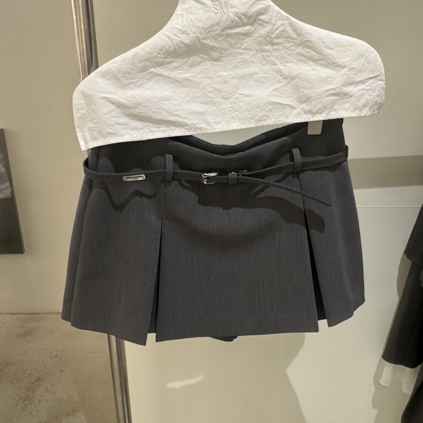 LOVE YOU SO MUCH/MORE THAN YESTERDAY東大門直郵女士新品人氣裙褲含腰帶LYSM/MORE THAN YESTERDAY裙褲圖色1