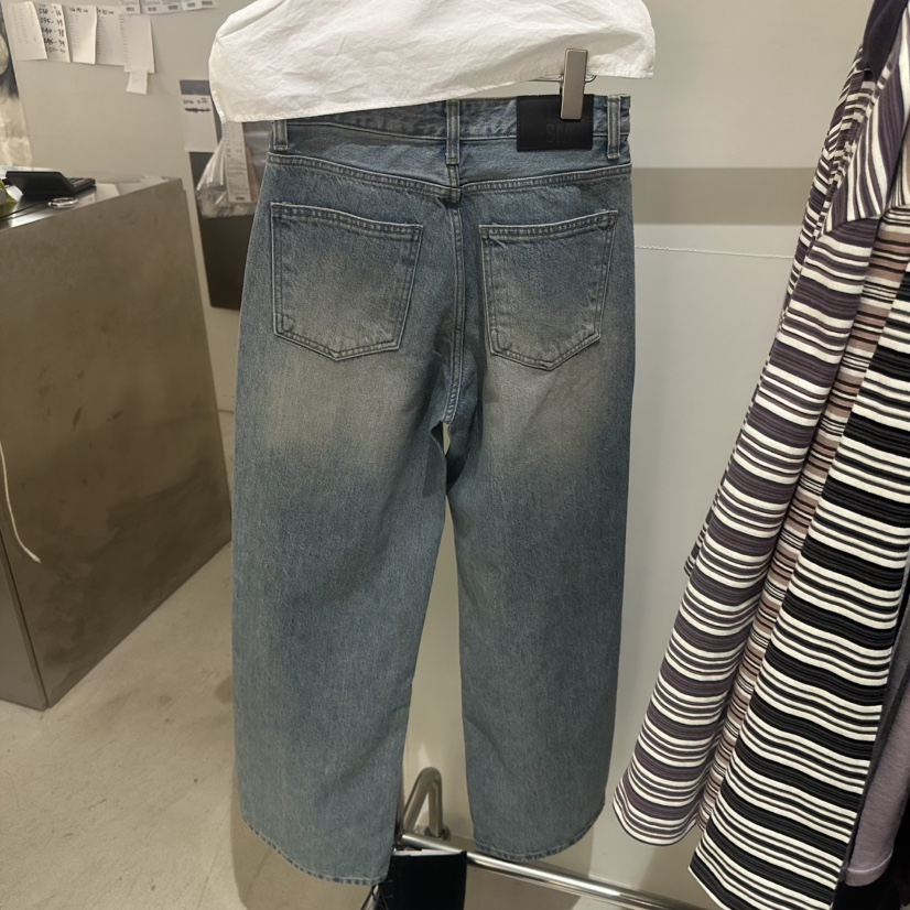 LOVE YOU SO MUCH/MORE THAN YESTERDAY東大門代購女士新品熱賣牛仔褲LYSM/MORE THAN YESTERDAY牛仔褲