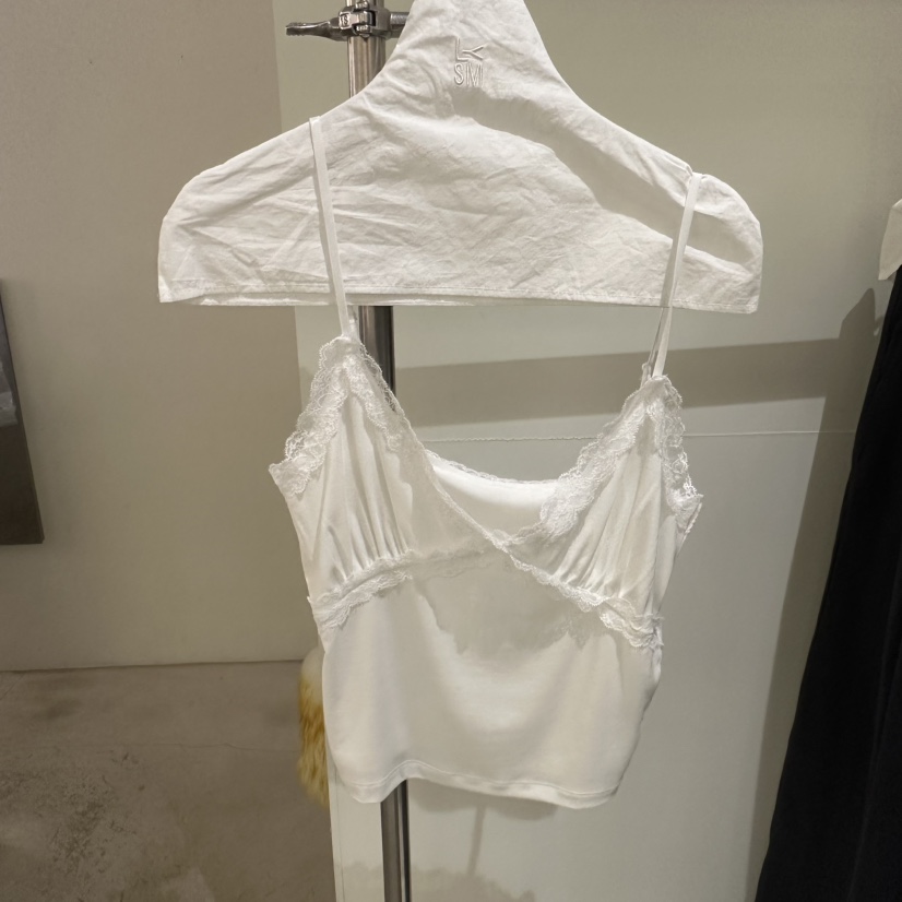 LOVE YOU SO MUCH/MORE THAN YESTERDAY東大門代購女裝新款職業吊帶背心不含內搭LYSM/MORE THAN YESTERDAY吊帶/背心圖色1