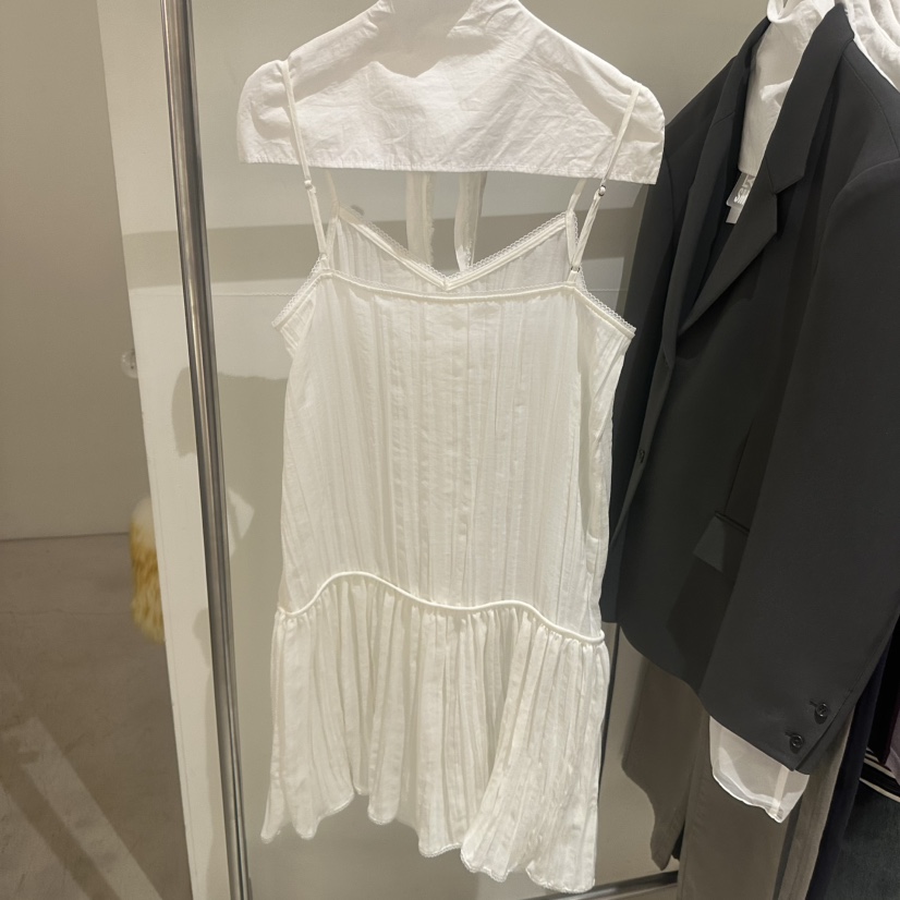 LOVE YOU SO MUCH/MORE THAN YESTERDAY東大門直郵女士新品真品連衣裙含圍巾LYSM/MORE THAN YESTERDAY連衣裙