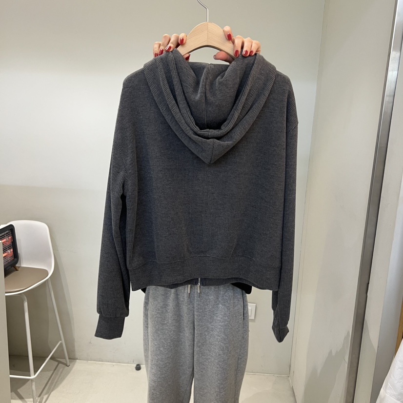 OUTRENE東大門實拍女裝新品熱賣休閑推薦職業時尚26春夏衛衣OUTRENE衛衣