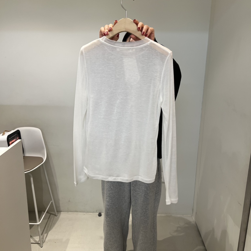 OUTRENE韓國直郵女士新品時尚熱賣人氣真品職業26春夏長袖T恤OUTRENE長袖T恤