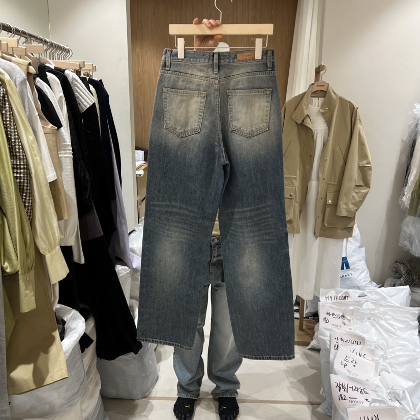 HOWFF韓國代購女士新品26春夏職業推薦牛仔褲水洗牛仔布復古HOWFF牛仔褲
