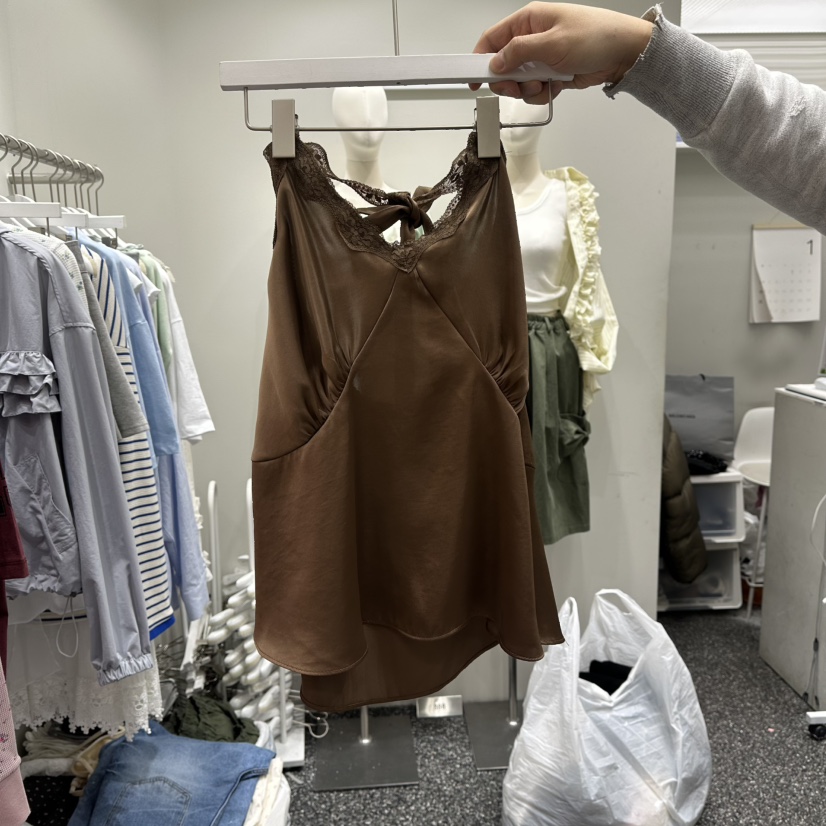 VINTAGE 888東大門直郵女士新品真品職業吊帶背心不含內搭VINTAGE888/TRIPLE EIGHT吊帶/背心圖色2