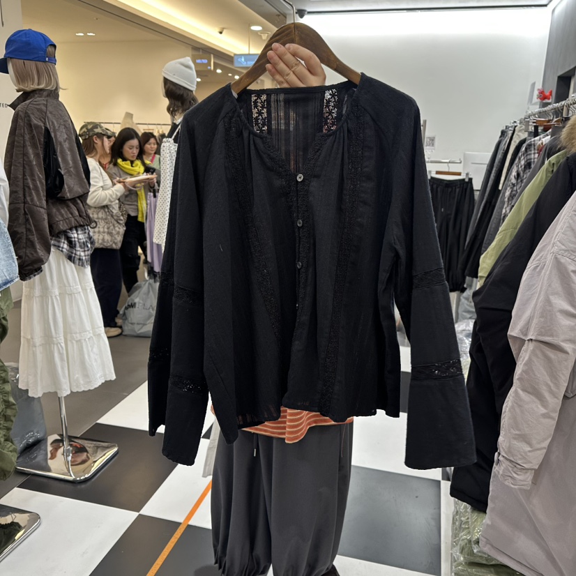 LADYBLACK韓國代購女士新品休閑26春夏推薦襯衫蕾絲衫蕾絲LADYBLACK/THE BLACK襯衫/蕾絲衫圖色2